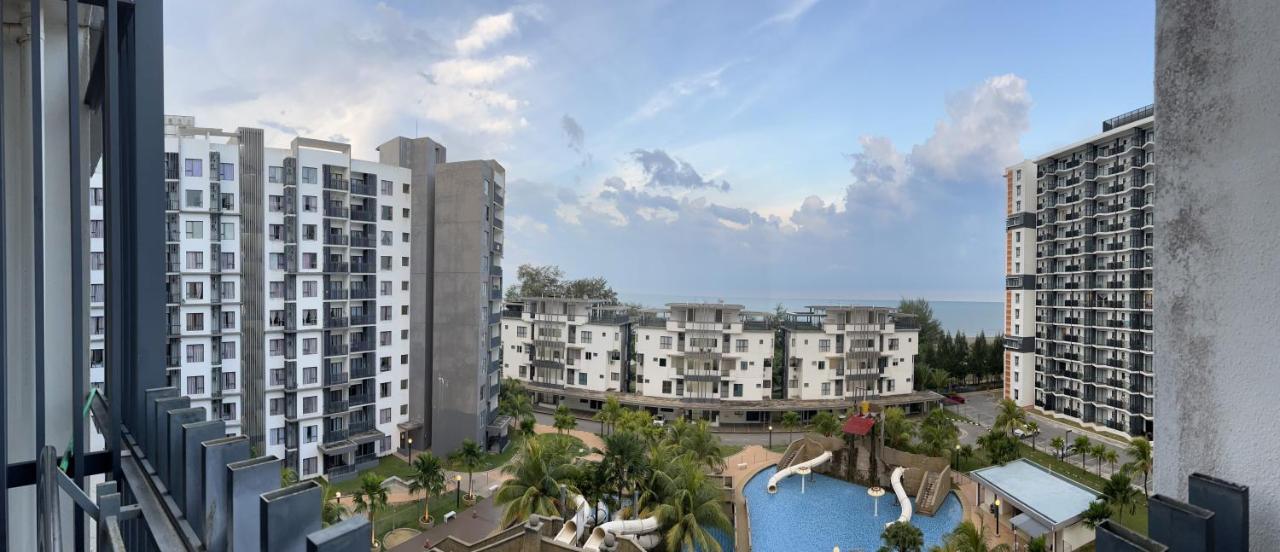 Ourstay @ Swiss Garden Residence Kuantan Esterno foto